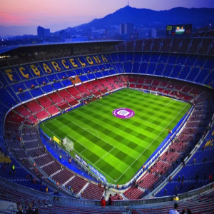 برشلونة يعود إلى كامب نو بعد غياب عامين