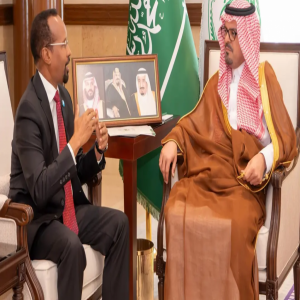 نائب أمير منطقة مكة المكرمة يستقبل القنصل العام لجمهورية الصومال