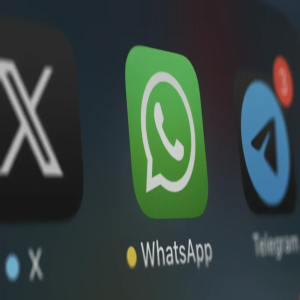 منصة «واتساب» تختبر رسمياً ميزة تعدد الحسابات على «iOS» للمرة الأولى
