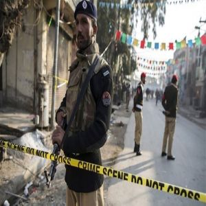 مصرع ستة أشخاص جراء هجوم انتحاري شمال غرب باكستان