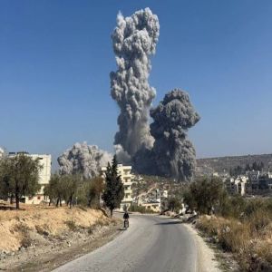 مصرع 5 أشخاص في انفجار مستودع شمال غربي سوريا