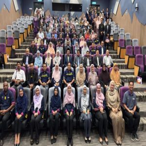 كومستيك وجامعة UiTM  تنظمان ورشة عمل دولية في ماليزيا حول الذكاء الاصطناعي والأمن السيبراني