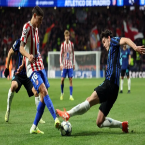 ضربة رأس متأخرة من خيمنيز تمنح أتلتيكو فوزا مثيرا على إنتر