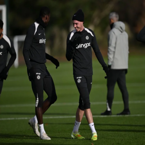 تشيلسي يتلقى دفعة معنوية بعودة بالمر قبل مواجهة آرسنال