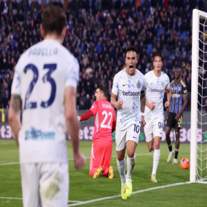 ثنائية مارتينيز تمنح إنتر الفوز على بيزا