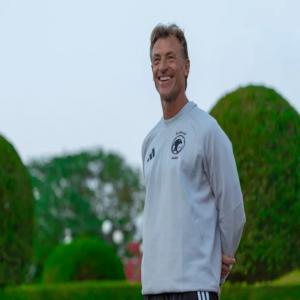 غدًا.. رينارد يعقد مؤتمراً صحفياً للحديث عن مواجهة عُمان