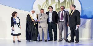 نافذة مكة تمثل المملكة العربية السعودية و تفوز في جائزة القمة العالمية للتطبيقات
