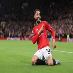 كونيا يعود لتعزيز صفوف يونايتد في لقاء وست هام