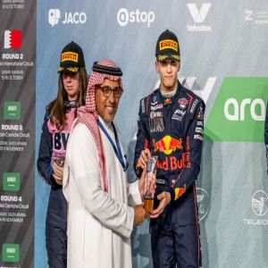 بيلوفسكي يفتتح الجولة الخامسة من بطولة أرامكو السعودية للفورمولا 4 بانتصار كبير