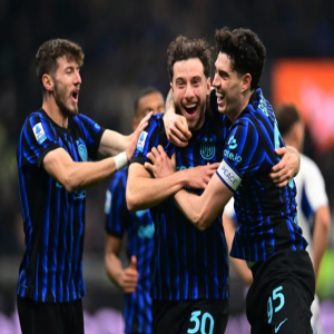 إنتر يتصدر الدوري الإيطالي بفوز ساحق على كومو