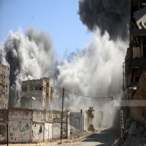 الاحتلال يواصل خروقاته ويكثف عمليات نسف مبانٍ في خان يونس