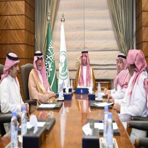 الأمير سعود بن جلوي يطّلع على مشروع النقل العام بالحافلات بمحافظة جدة