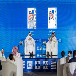 في ندوة بمعرض جدة للكتاب 2025 .. ناقد سعودي يرجح كفة فيلم "هوبال"