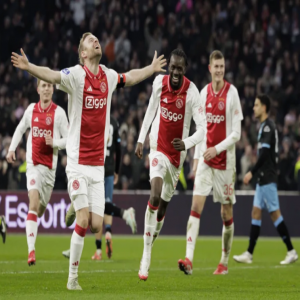أياكس يحسم مواجهة فينوورد بهدفين في الدوري الهولندي