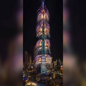 دبي تستعد لاستقبال العام الجديد بعروض مبهرة