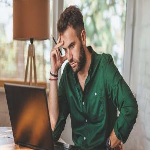 منها عدم المخاطرة.. 10 عادات يومية تُهدر الوقت والطاقة