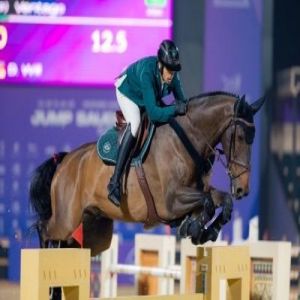 "الخميس".. انطلاق الأسبوع الأخير في نسخة "قفز السعودية" الخامسة