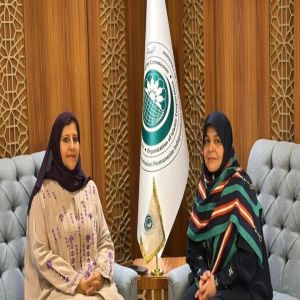 الشيخة جواهر الصباح تلتقي المديرة العامة لشؤون المرأة في الخارجية الإيرانية عضو الهيئة الدائمة لحقوق الإنسان لبحث تعزيز التعاون