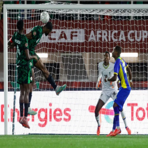 نيجيريا تفوز على تنزانيا بثنائية في كأس الأمم الإفريقية