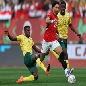 مصر تقتنص فوزا صعبا على جنوب أفريقيا لتبلغ دور 16 بكأس الأمم