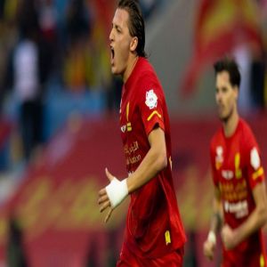 القادسية يكتفي بالتعادل في أولى مباريات المدرب رودجرز