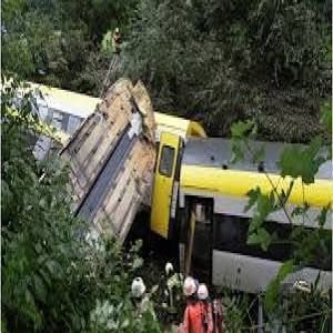 مصرع 13 شخصًا إثر خروج قطار عن مساره في المكسيك