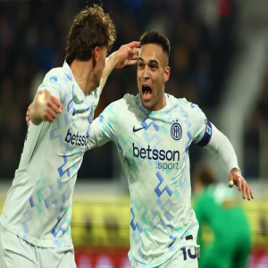 إنتر يحافظ على موقعه في صدارة الدوري الإيطالي بفوزه على أتالانتا