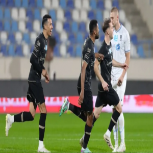 ضمك يعبر الأخدود بشق الأنفس في دوري روشن