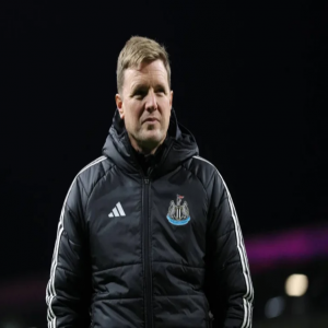 مدرب نيوكاسل: نأمل أن يخفف الفوز على بيرنلي الضغط عن كاهلنا