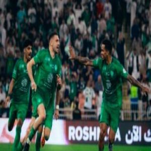 الأهلي يهزم النصر بثلاثية ويشعل صراع الصدارة في الدوري