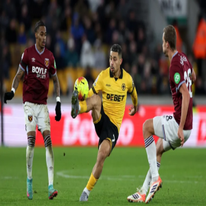 ولفرهامبتون ينتصر أخيرًا في الدوري الإنجليزي