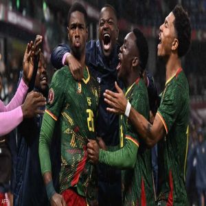 الكاميرون تفوز على جنوب إفريقيا.. وتضرب موعدًا مع المغرب في ربع نهائي أمم إفريقيا
