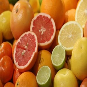 فواكه شتوية تعزز المناعة وتمنح الجسم طاقة طبيعية