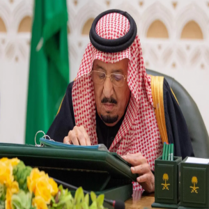 خادم الحرمين الشريفين يرأس جلسة مجلس الوزراء في الرياض