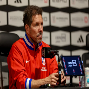 سيميوني يشيد باستقبال أتلتيكو في السعودية: جميل جدًا