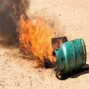 مقتل 8 بينهم عروسان في انفجار أسطوانة غاز بحفل زفاف بإسلام آباد