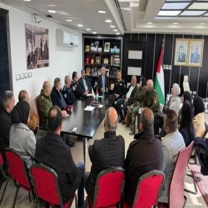 المشرف العام على الإعلام الرسمي الفلسطيني يؤكد أهمية الشراكة الإستراتيجية مع الأجهزة الأمنية