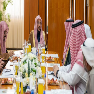 وزير الشؤون الإسلامية يزور مجمع طباعة المصحف الشريف ويبحث تطوير الخدمات الرقمية والمشاريع المستقبلية