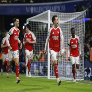 آرسنال يهزم تشيلسي ويقترب من نهائي كأس كاراباو