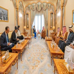 وزير الصناعة والثروة المعدنية يعقد سلسلة اجتماعات وزارية دولية