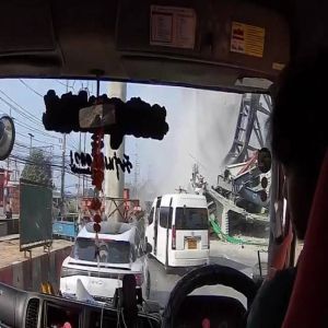 مصرع شخصين بسقوط رافعة في موقع بناء بطريقة مأساوية