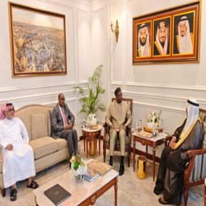 المندوب السعودي الدائم لدى منظمة التعاون الإسلامي يستقبل الأمين العام لمجمع الفقه الإسلامي الدولي