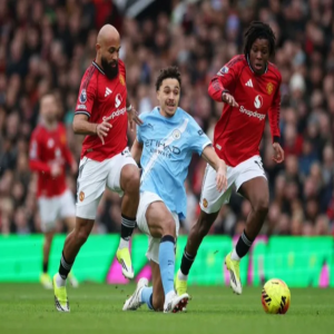 في أول اختبار لكاريك.. يونايتد يهزم السيتي بثنائية في ديربي مانشستر