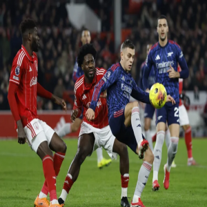 أرسنال يسقط في فخ التعادل أمام نوتنغهام