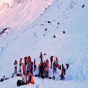 مصرع خمسة أشخاص في انهيارين جليديين وسط النمسا