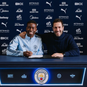 سيتي يعزز دفاعه المبتلى بالإصابات بالتعاقد مع جيهي