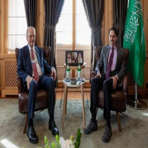 سمو وزير الخارجية يلتقي رئيس مجلس الوزراء الفلسطيني