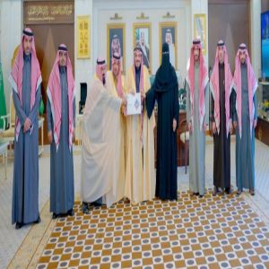 أمير القصيم يتسلّم تقرير أعمال وكالة الشؤون التنموية