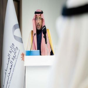 وزير الصناعة والثروة المعدنية يدشّن أنشطة الصناعات البيئية