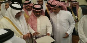 خالد الفيصل يدشن معرض شاهر